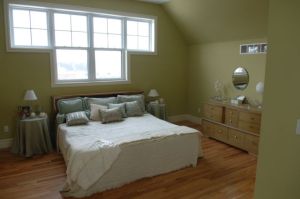 429 East Ferry - Master Suite
